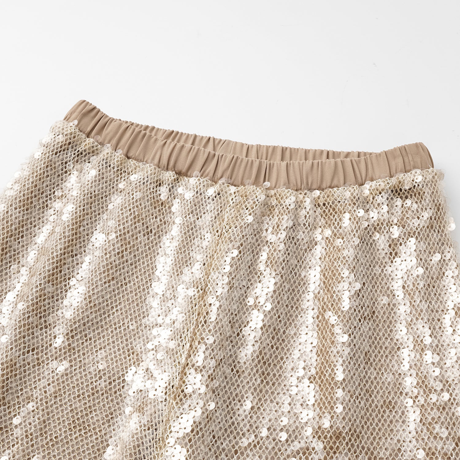 “Daytime Party.” 粼波光藝針織闊腿長褲