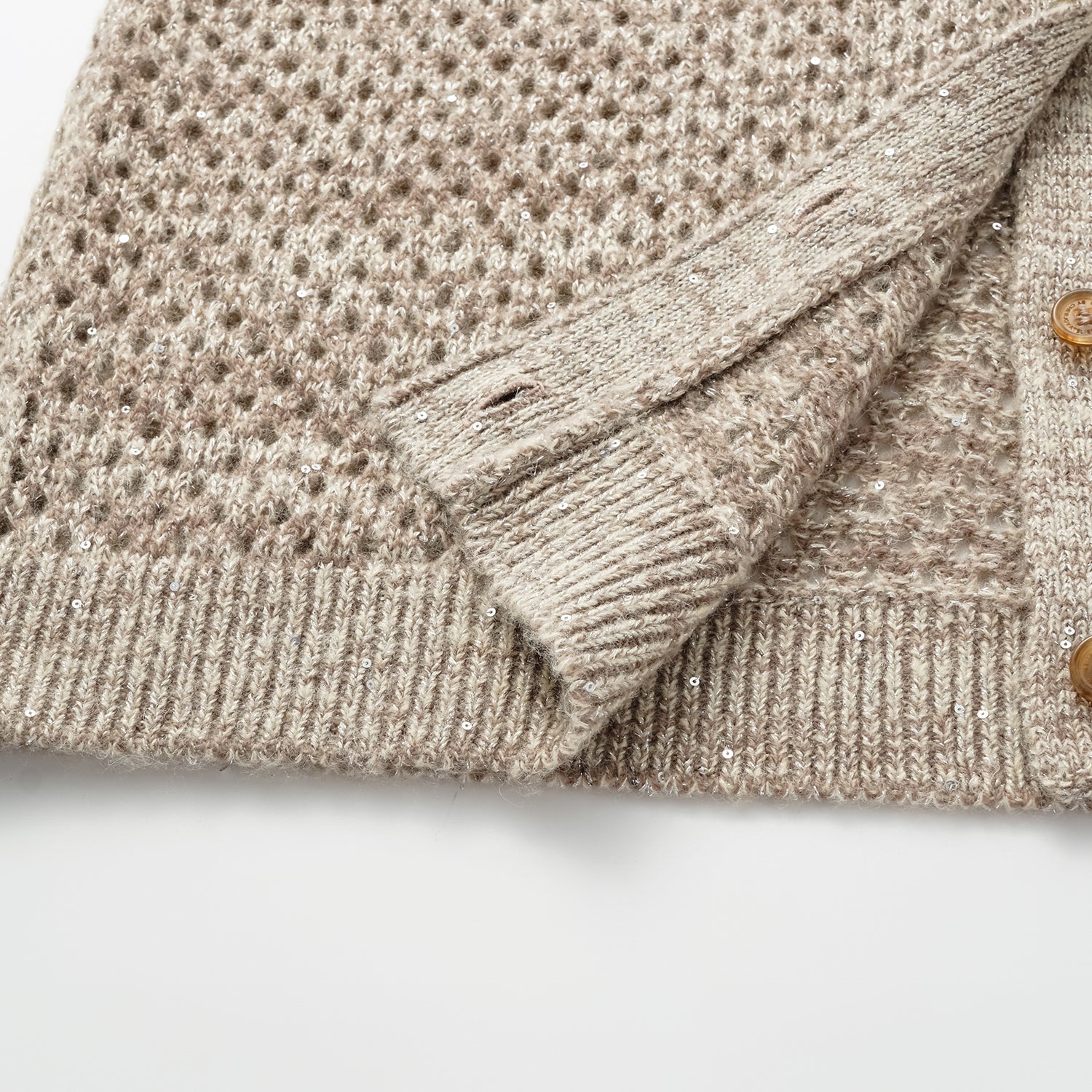 "Chelsea Citywalk." 100% Cashmere 亮片蕾絲編織工藝針織開衫—Almond Cappuccino