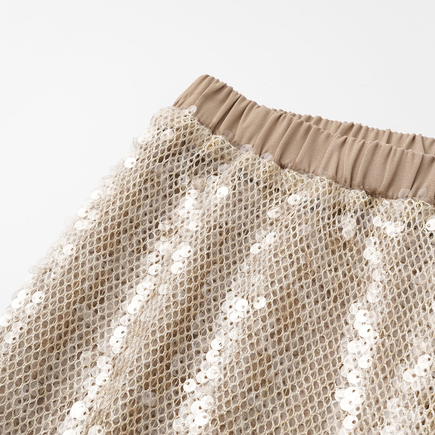 “Daytime Party.” 粼波光藝針織闊腿長褲