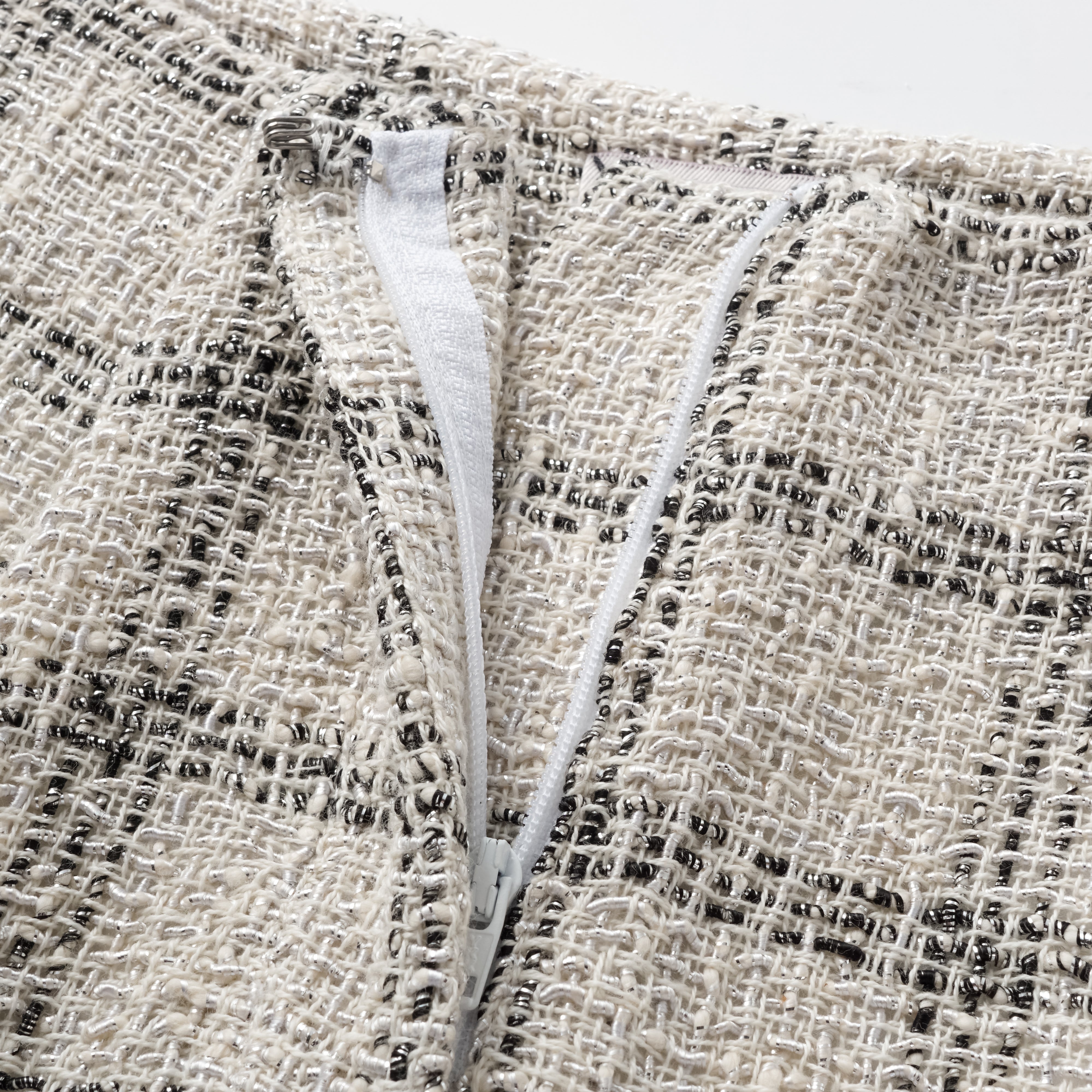 “Breeze boucle" 英國頂級輕薄花呢短褲—Gin Tonic