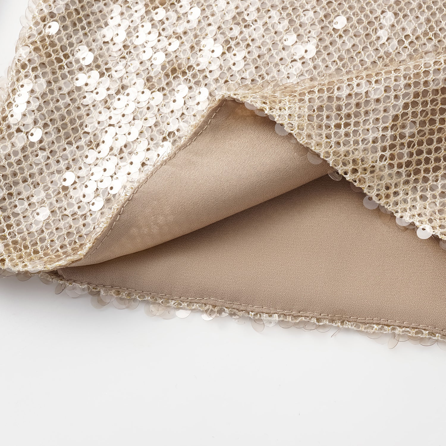 “Daytime Party.” 粼波光藝針織闊腿長褲