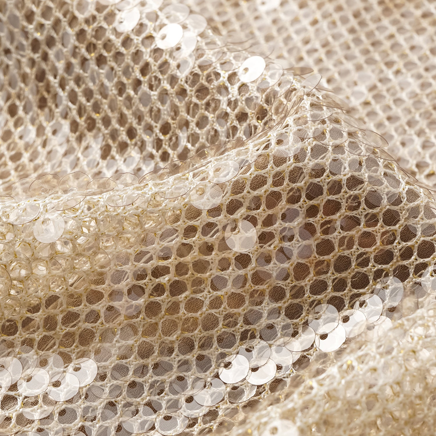 “Daytime Party.” 粼波光藝針織闊腿長褲