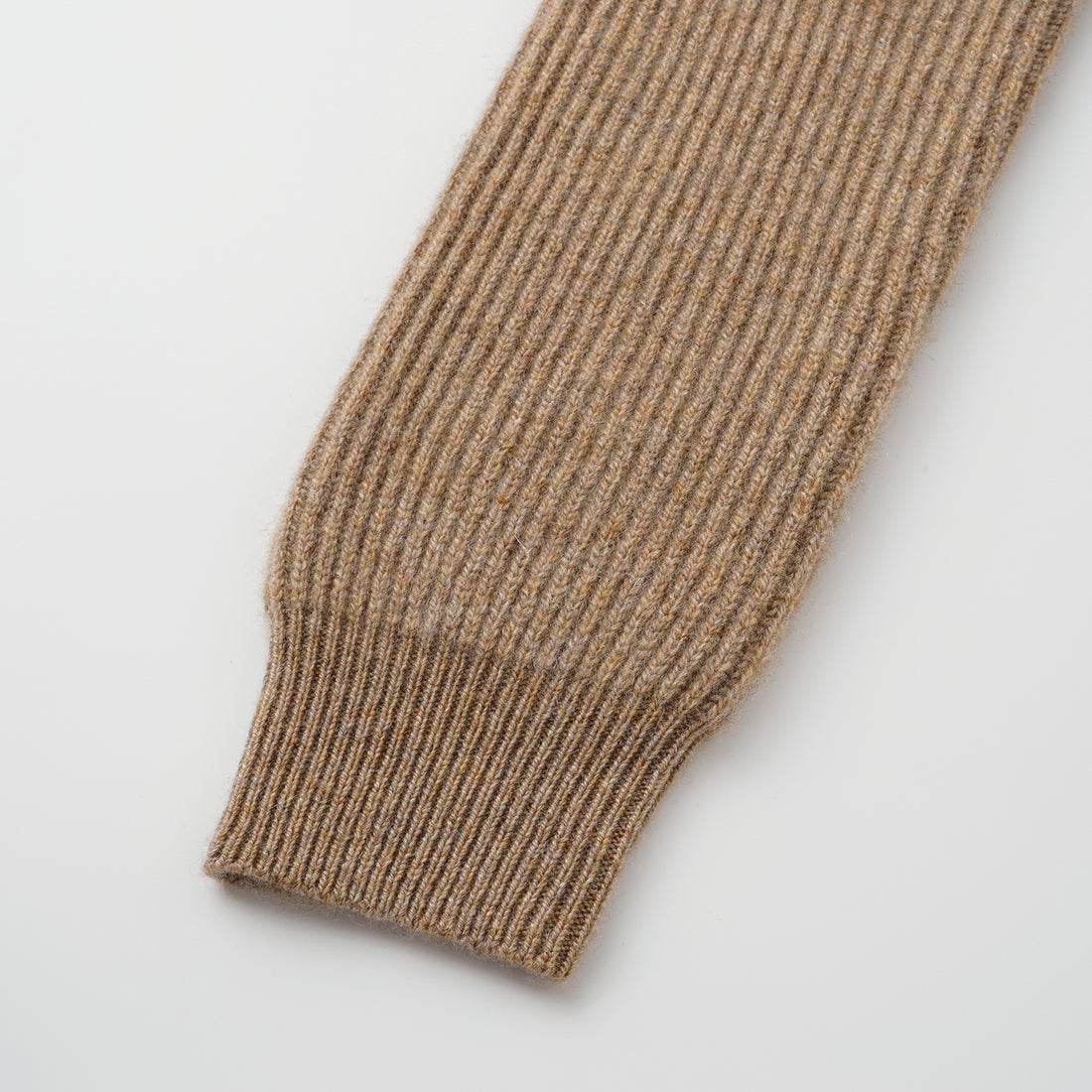 "Winter Diary" 100% Cashmere 粗針大翻領上衣（Yarn by Loro Piana)—Honey Suede蜜杏麂皮