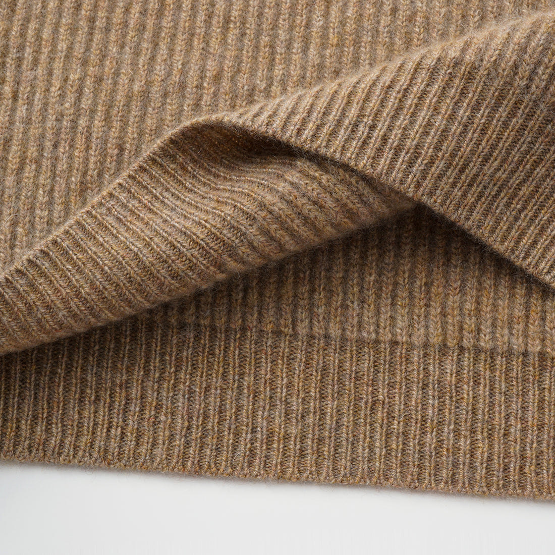 "Winter Diary" 100% Cashmere 粗針大翻領上衣（Yarn by Loro Piana)—Honey Suede蜜杏麂皮
