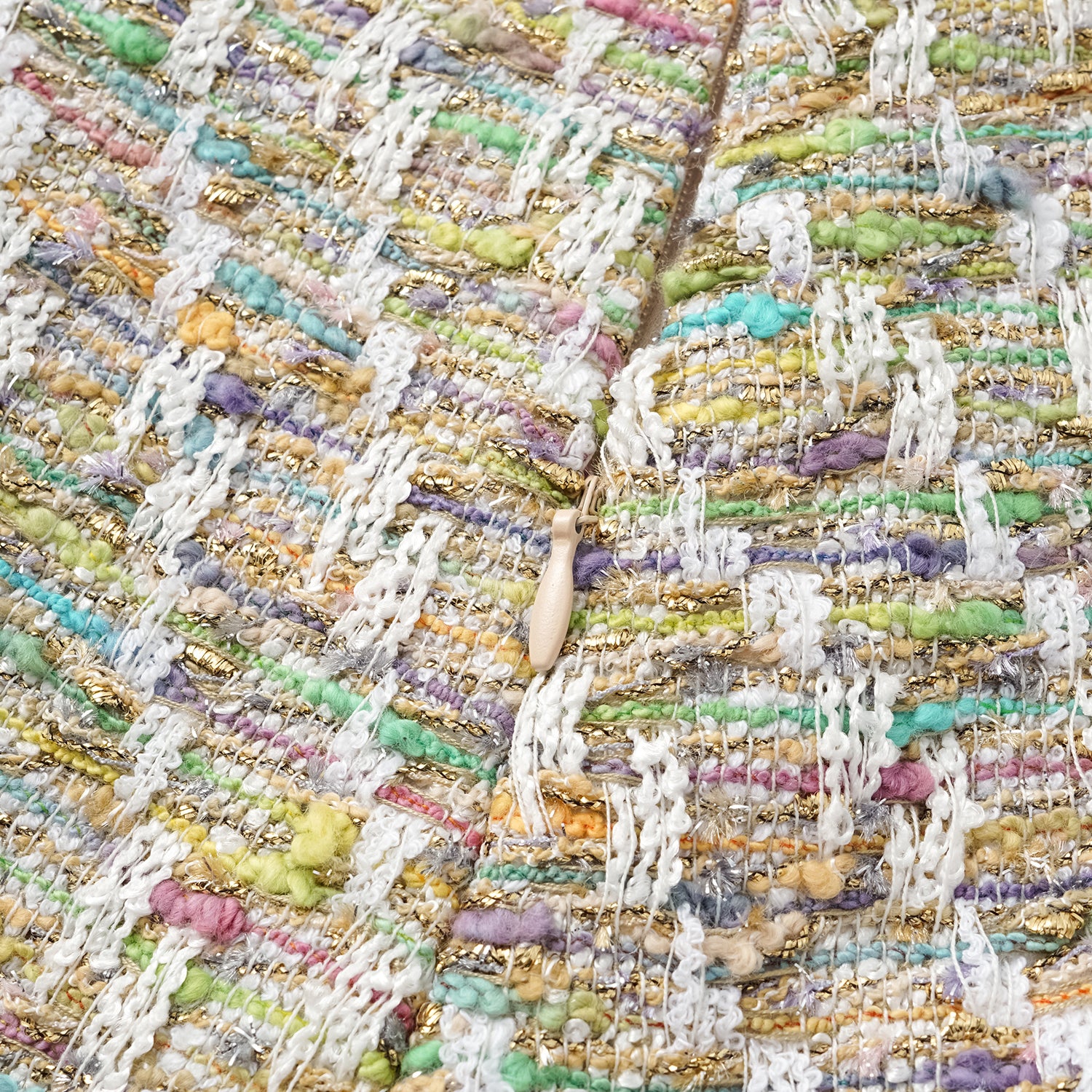 “Weekend at Monaco” 西班牙縷金工藝輕薄花呢短褲—Emerald Waltz