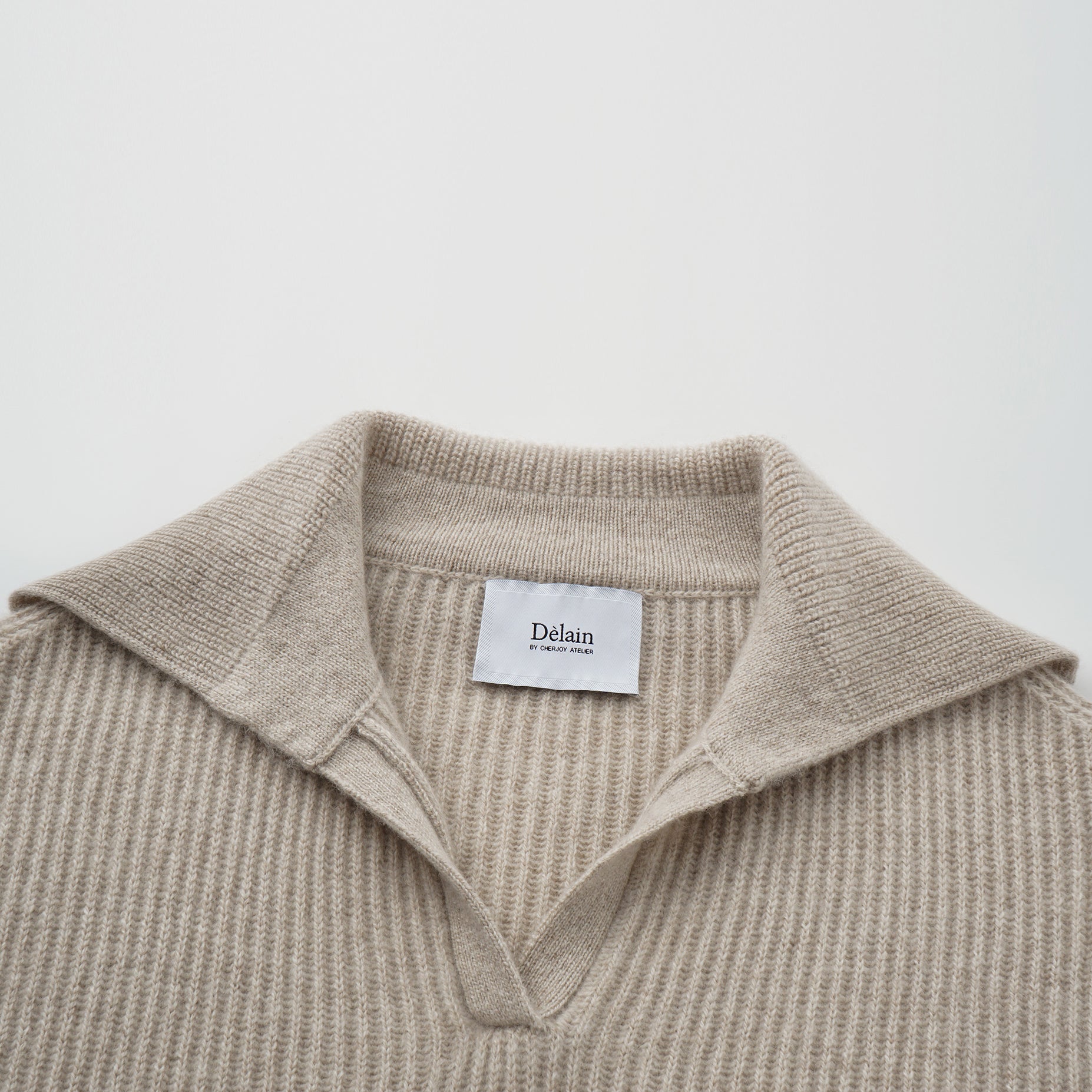 "Winter Diary" 100% Cashmere 粗針大翻領上衣（Yarn by Loro Piana)—Oat Mist雲絮燕麥