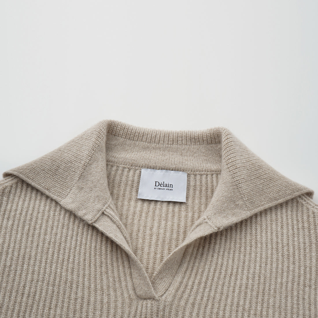 "Winter Diary" 100% Cashmere 粗針大翻領上衣（Yarn by Loro Piana)—Oat Mist雲絮燕麥
