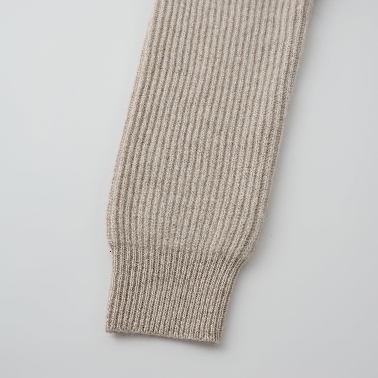 "Winter Diary" 100% Cashmere 粗針大翻領上衣（Yarn by Loro Piana)—Oat Mist雲絮燕麥