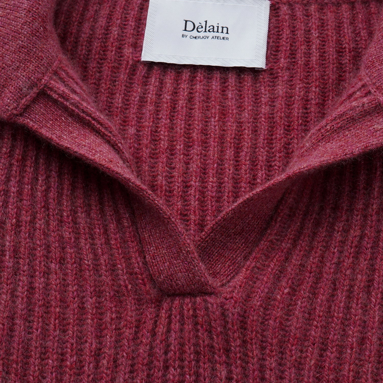 "Winter Diary" 100% Cashmere 粗針大翻領上衣（Yarn by Loro Piana)—Cranberry Wine醺紅莓酒