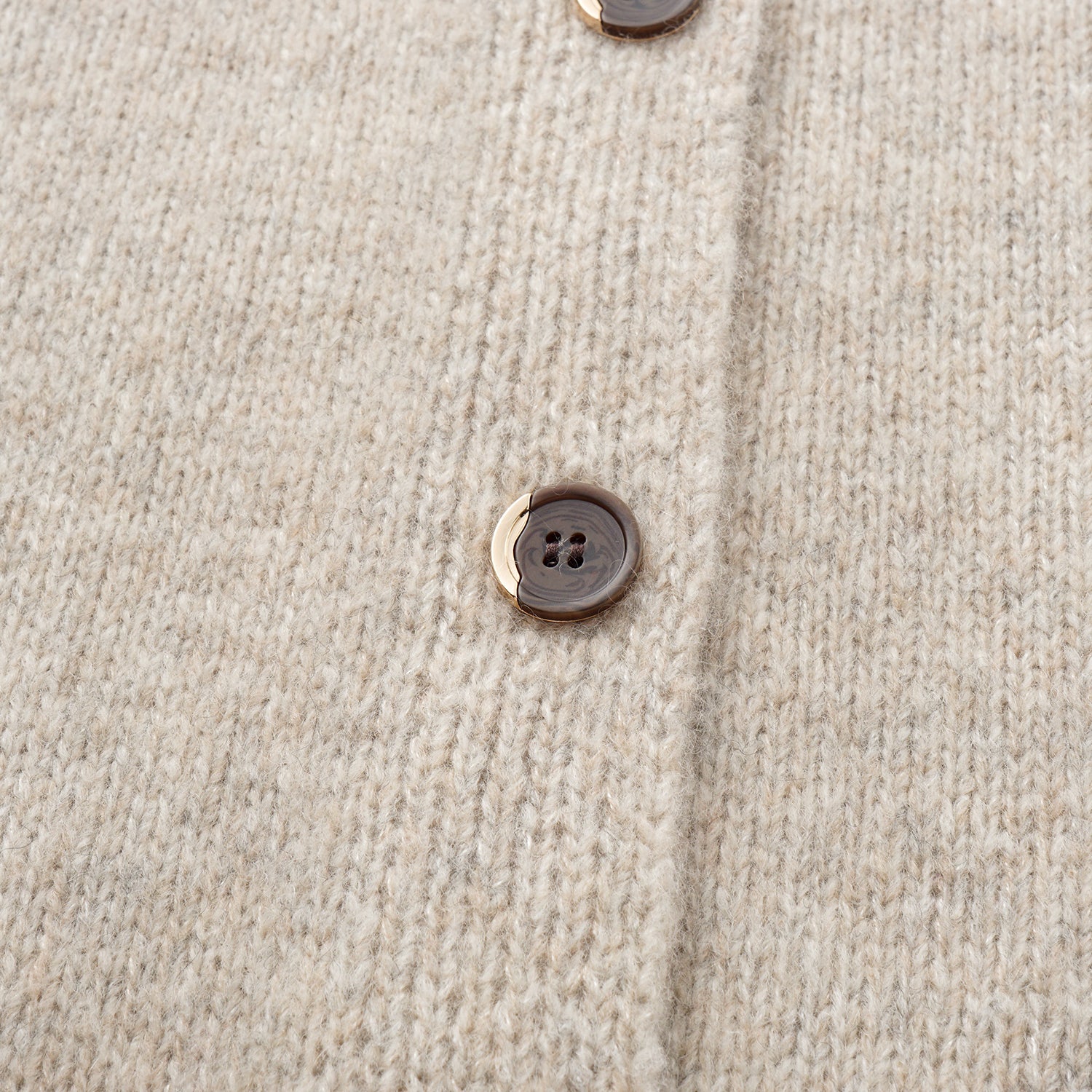 “Winter Diary” Cashmere真絲霧染絨柔細針立領外套—Millhouse Toast焙香磨坊