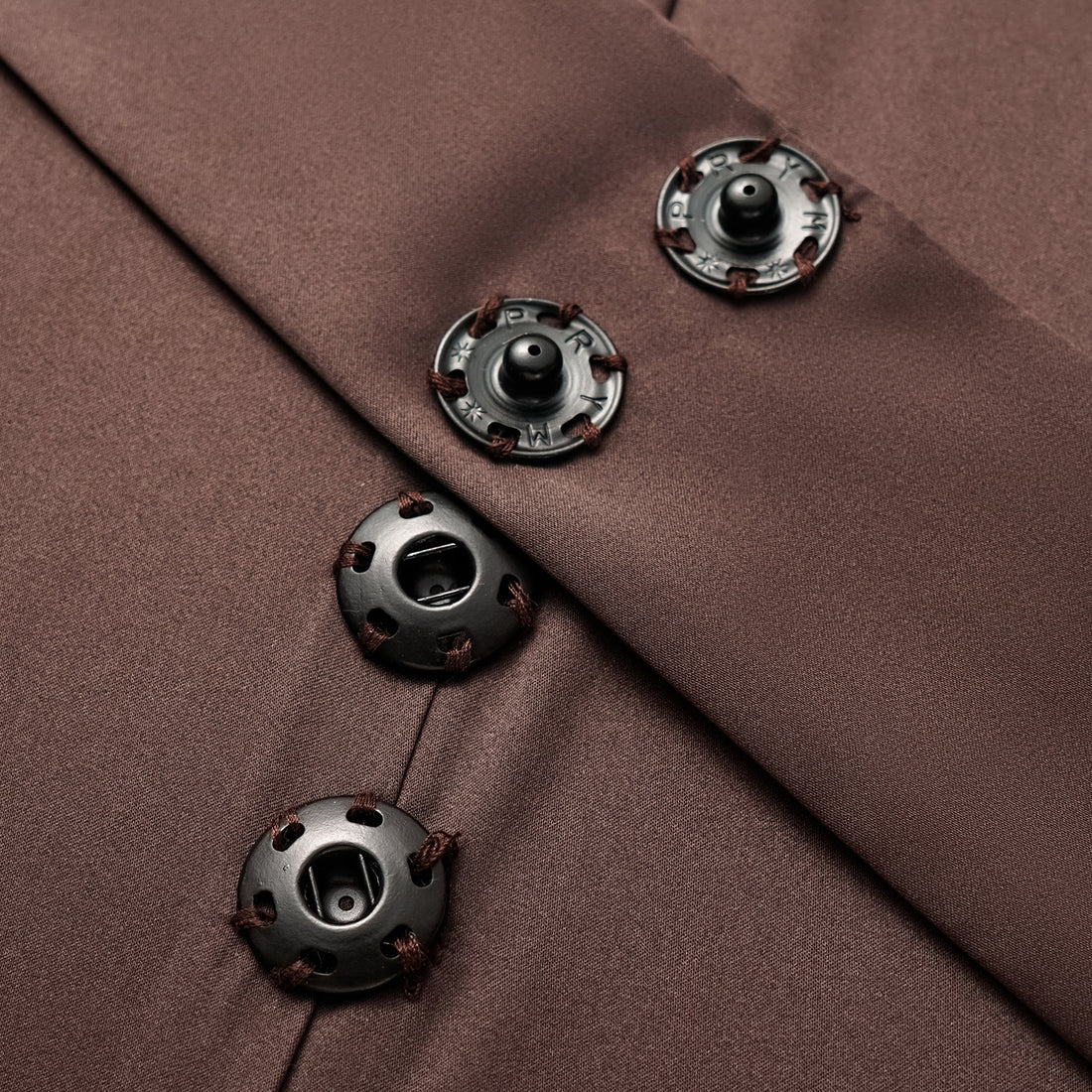 義大利製蕾絲拼接工藝環保皮草馬甲-長 — 滿天星