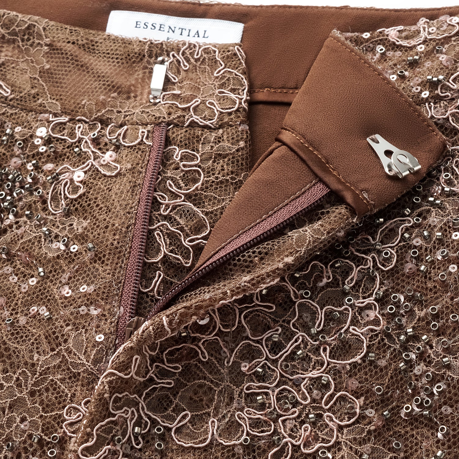 "Imperial Gala" 奢華珠繡喇叭褲—Rosewood Gleam