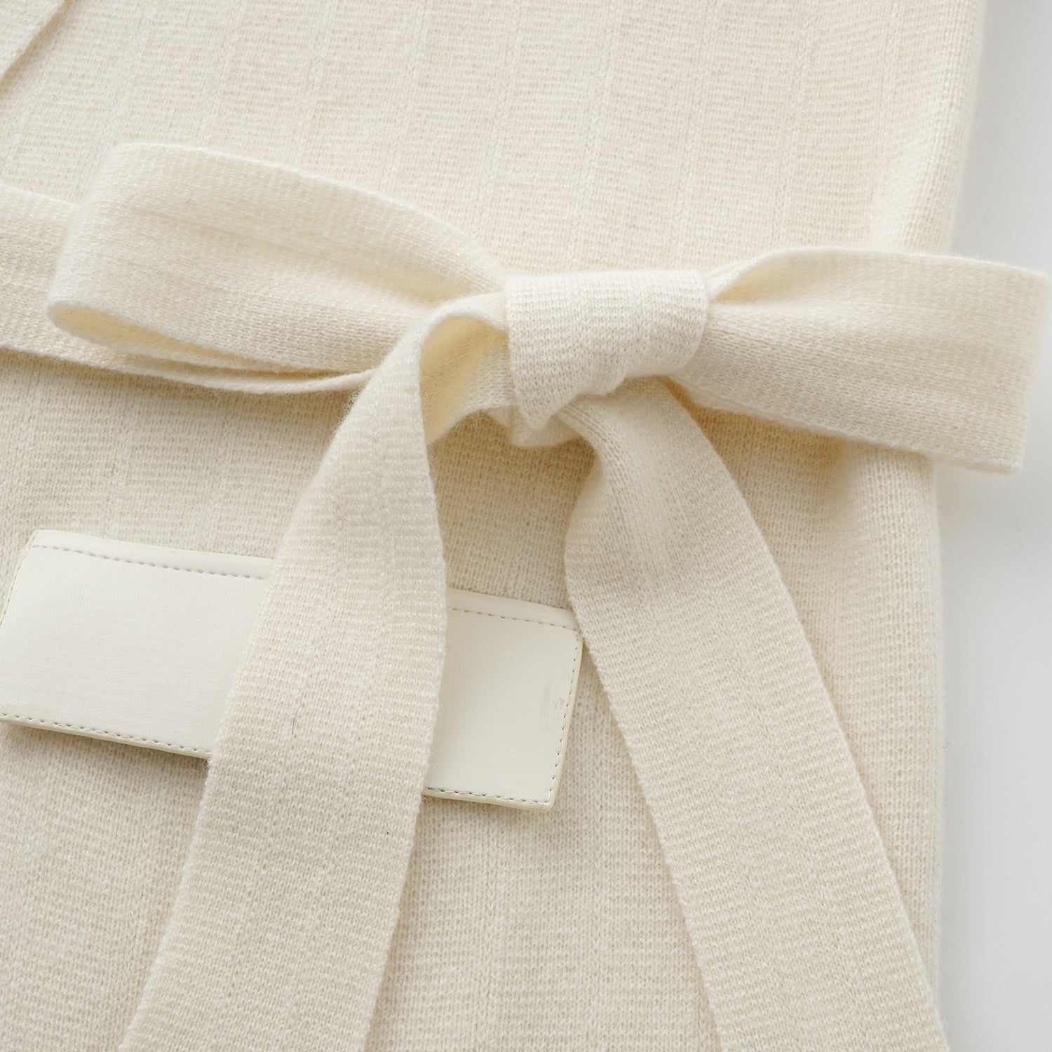 “Autumn Diary”100%Cashmere細絨工藝針織長外套—Winter Letters冬日信箋