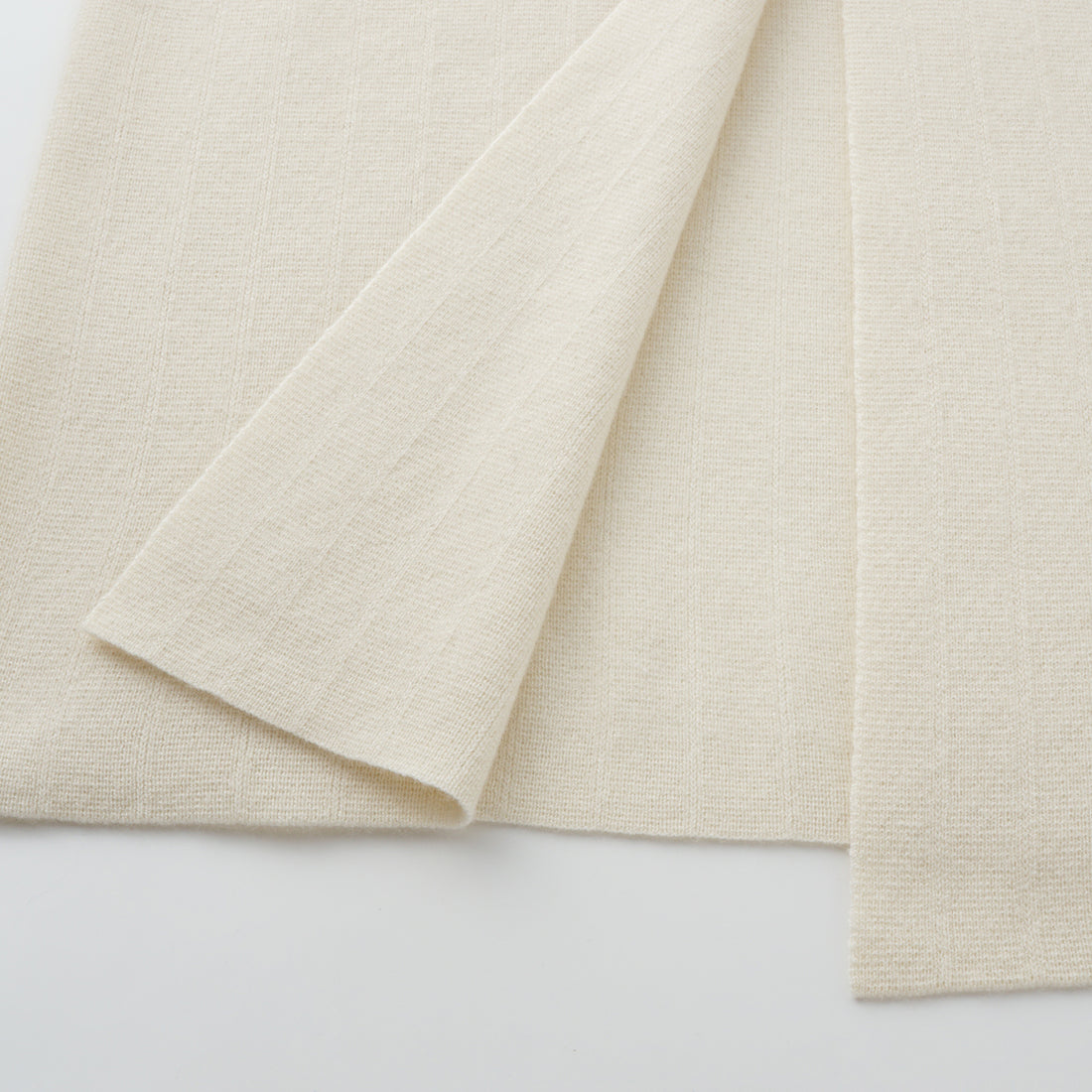 “Autumn Diary”100%Cashmere細絨工藝針織長外套—Winter Letters冬日信箋