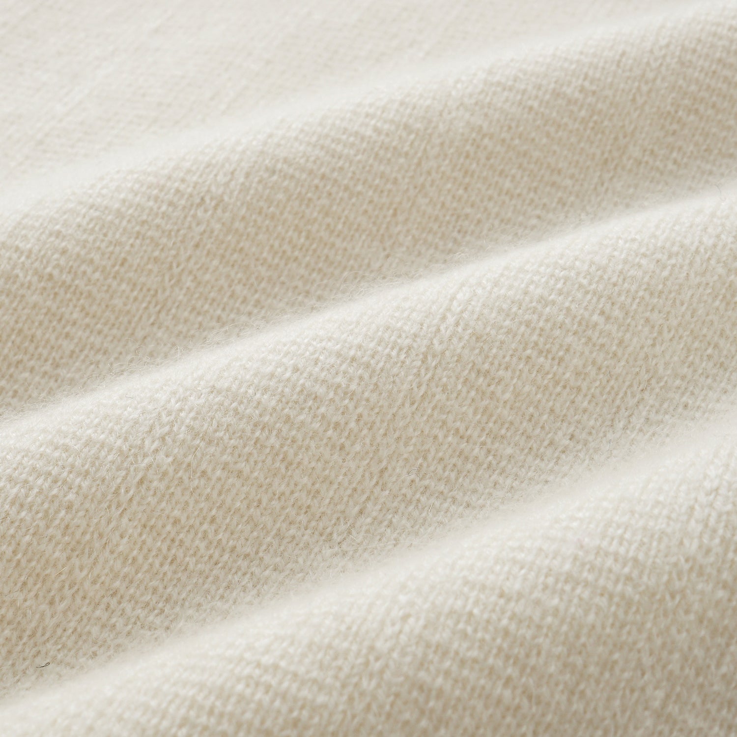 “Autumn Diary”100%Cashmere細絨工藝針織長外套—Winter Letters冬日信箋