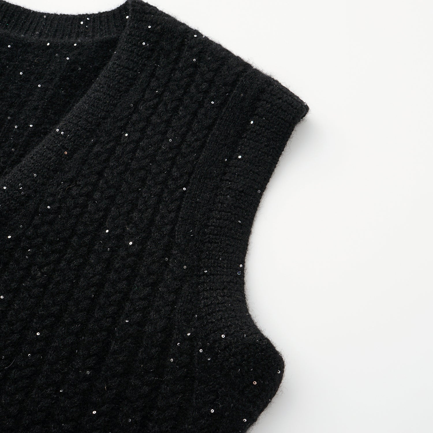 “Autumn Diary” 100% Cashmere 立體細麻花星點亮片針織背心—Eternal Night極夜峽灣