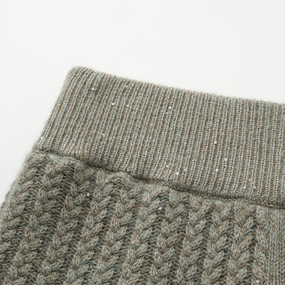 “Autumn Diary” 100% Cashmere 立體細麻花星點亮片針織短褲—Silver Birch銀樺霧林