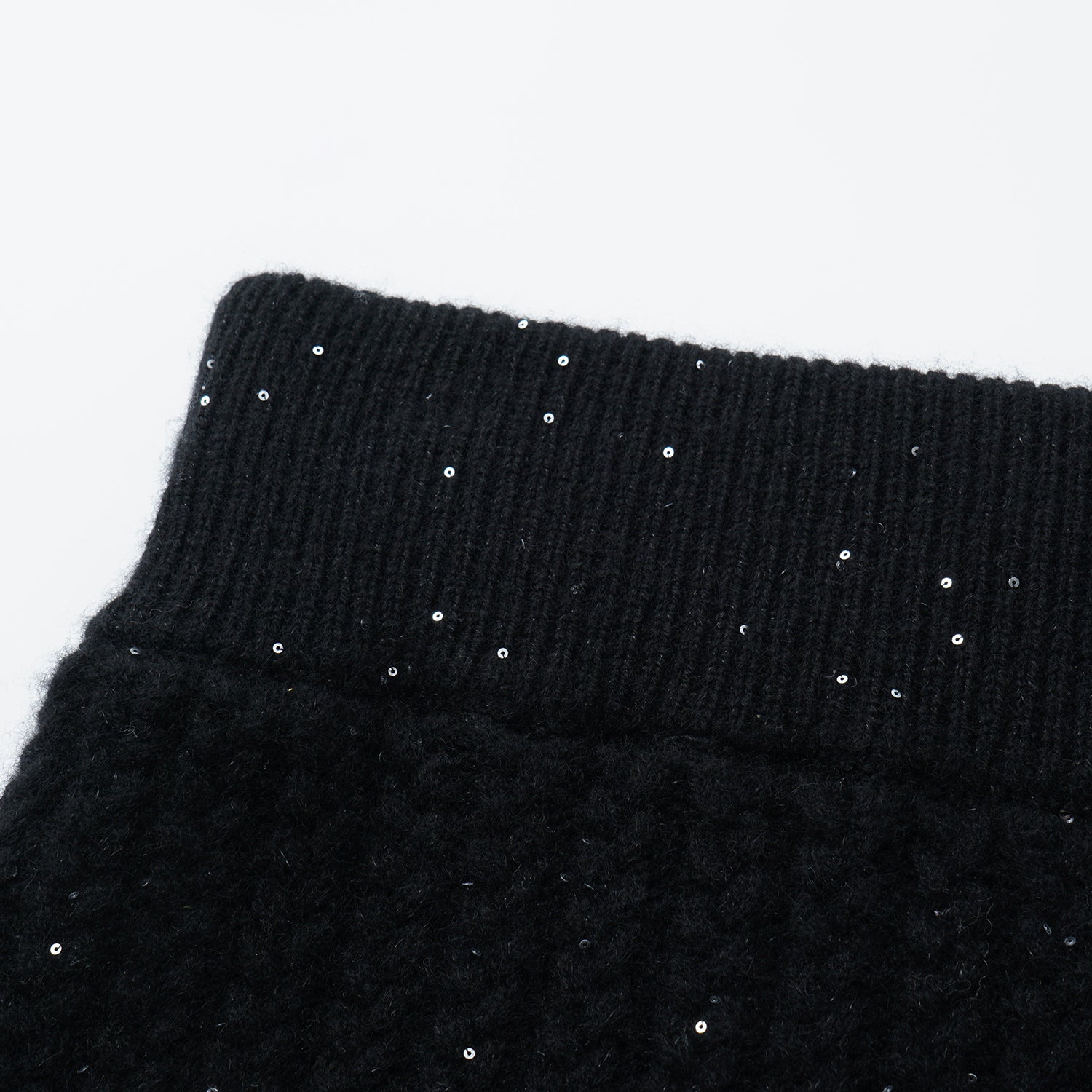 “Autumn Diary” 100% Cashmere 立體細麻花星點亮片針織短褲—Eternal Night極夜峽灣