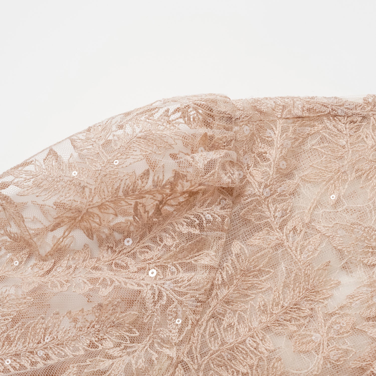 "Imperial Garden Teatime" 奢華珠繡輕國風蕾絲上衣