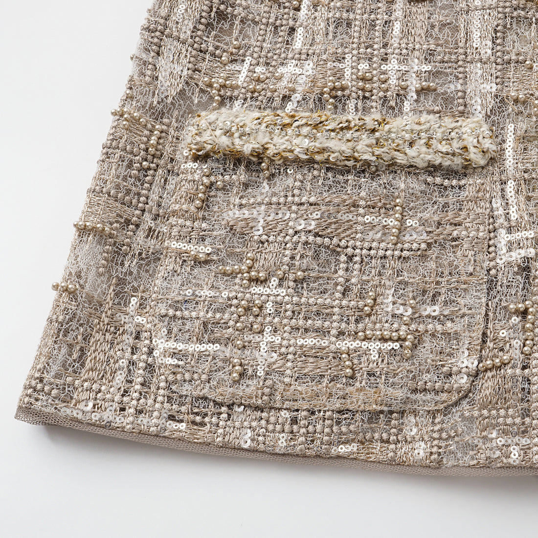 “Brunch at Ritz.” 奢華蕾絲畫藝珠繡外套—The Gilded Kiss克林姆之吻