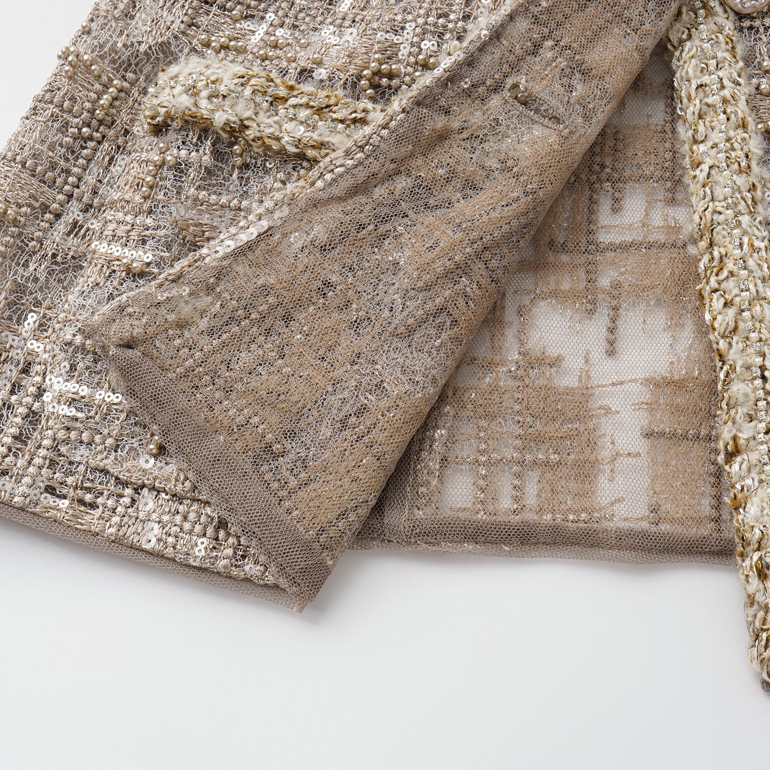 “Brunch at Ritz.” 奢華蕾絲畫藝珠繡外套—The Gilded Kiss克林姆之吻