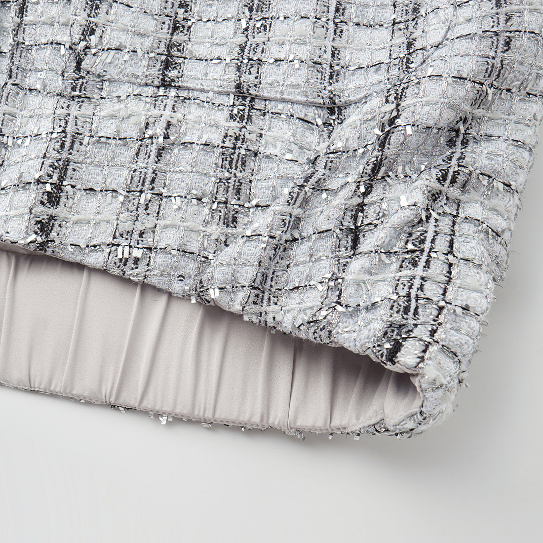 "Sloane Ave." 法國頂級銀燦工藝蕾絲花呢Oversized背心—Reflet Parisien巴黎倒影