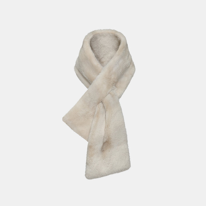 “Winter Diary”環保皮草圍脖—Lunar Mist銀藍灰