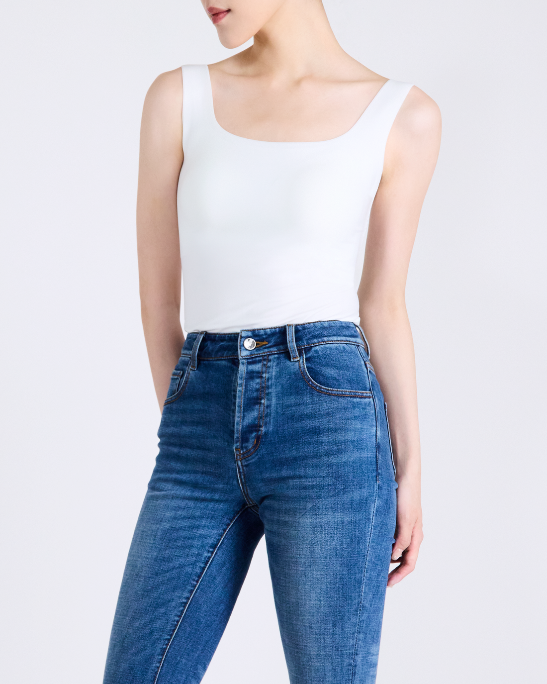 By Inch. 日本美肌科技無痕方領 Bra Top—白色，商品展示圖 1