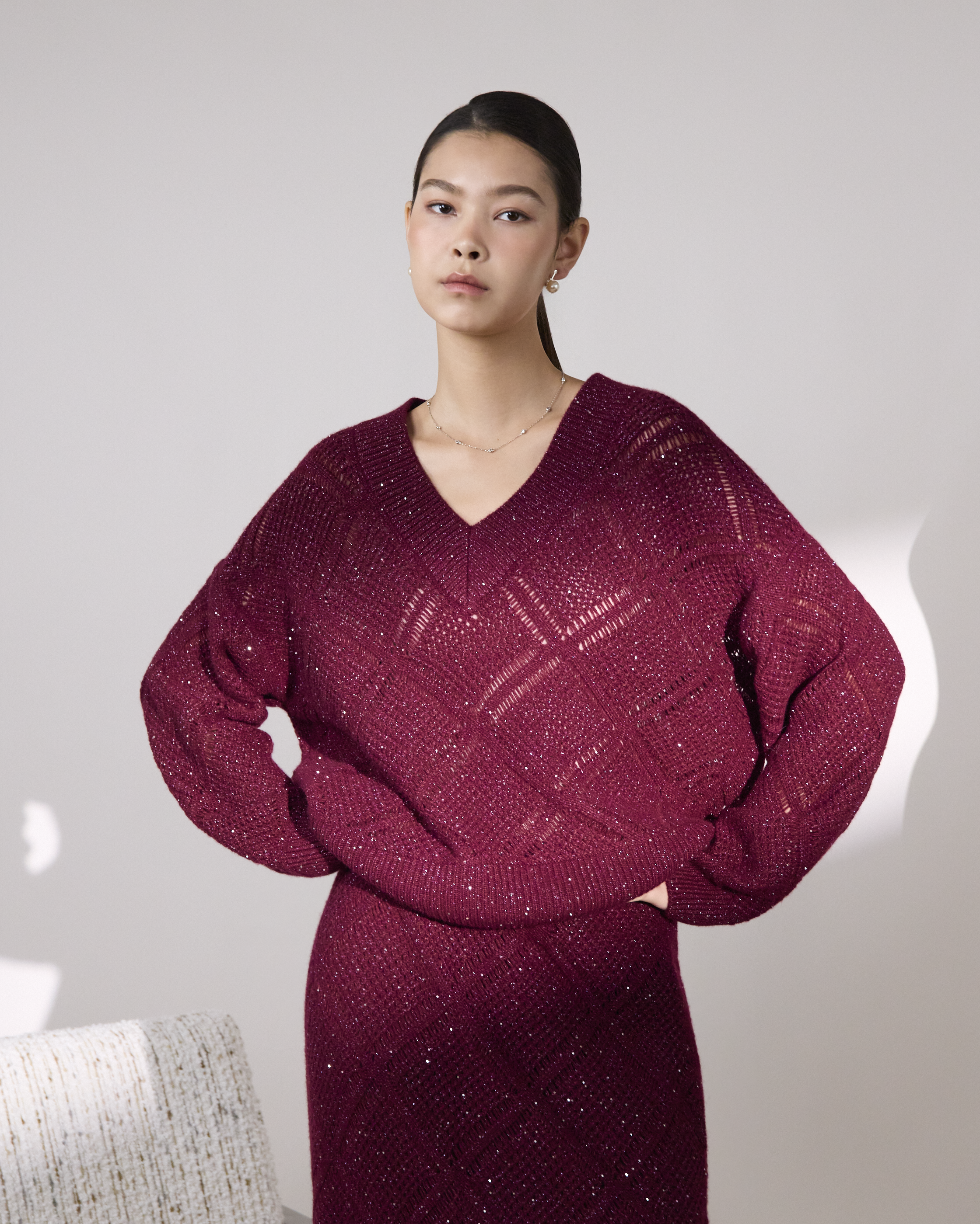 “星鑽鏤織 • Garnet 石榴紅”100% Cashmere V 領針織上衣 2