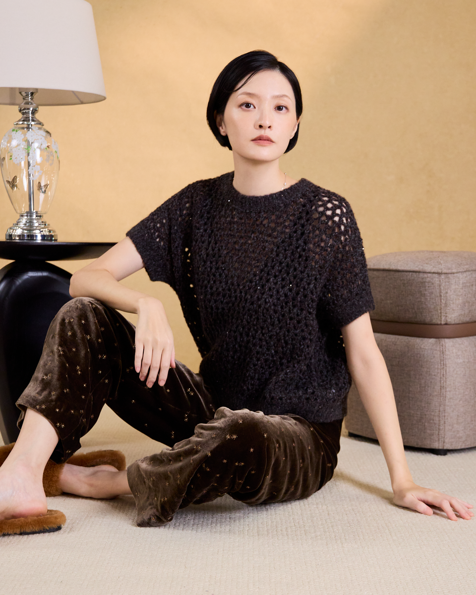“璀璨日常 Effortless Radiance • 深灰棕 Dark Taupe” 真絲 Cashmere 鏤空亮片編織針織上衣 1