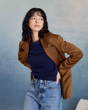 “自有主張 A Mind of Her Own • 栗棕 Chestnut” 義大利綢光初剪羊毛 Oversized 西裝外套
