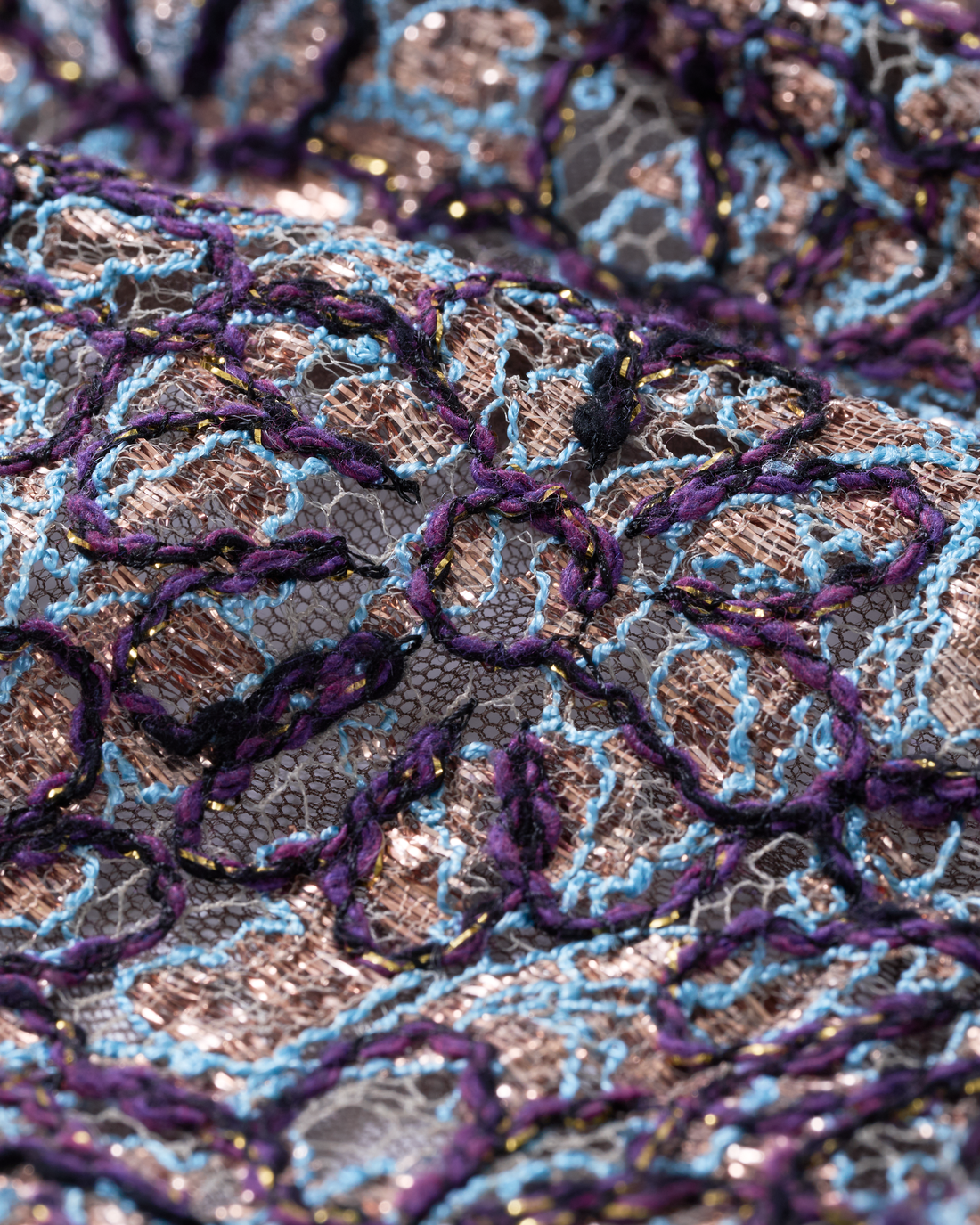 “Violet Holiday 紫羅假日” 法國立體刺繡蕾絲系列搭配照