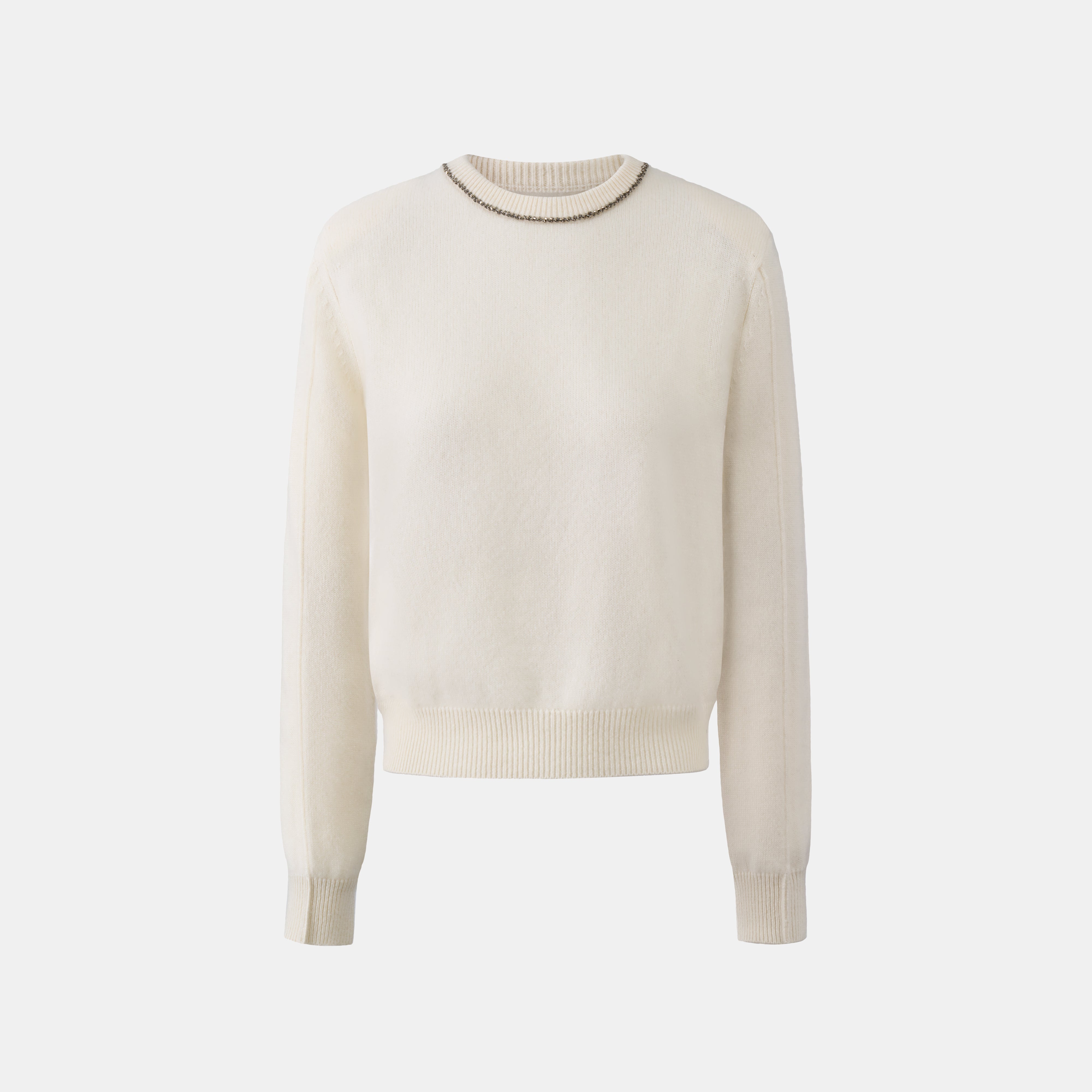 “盛裝慢行 Elegance Unhurried • 象牙白 Ivory” 100% Cashmere 手工珠繡圓領針織墊肩上衣 3