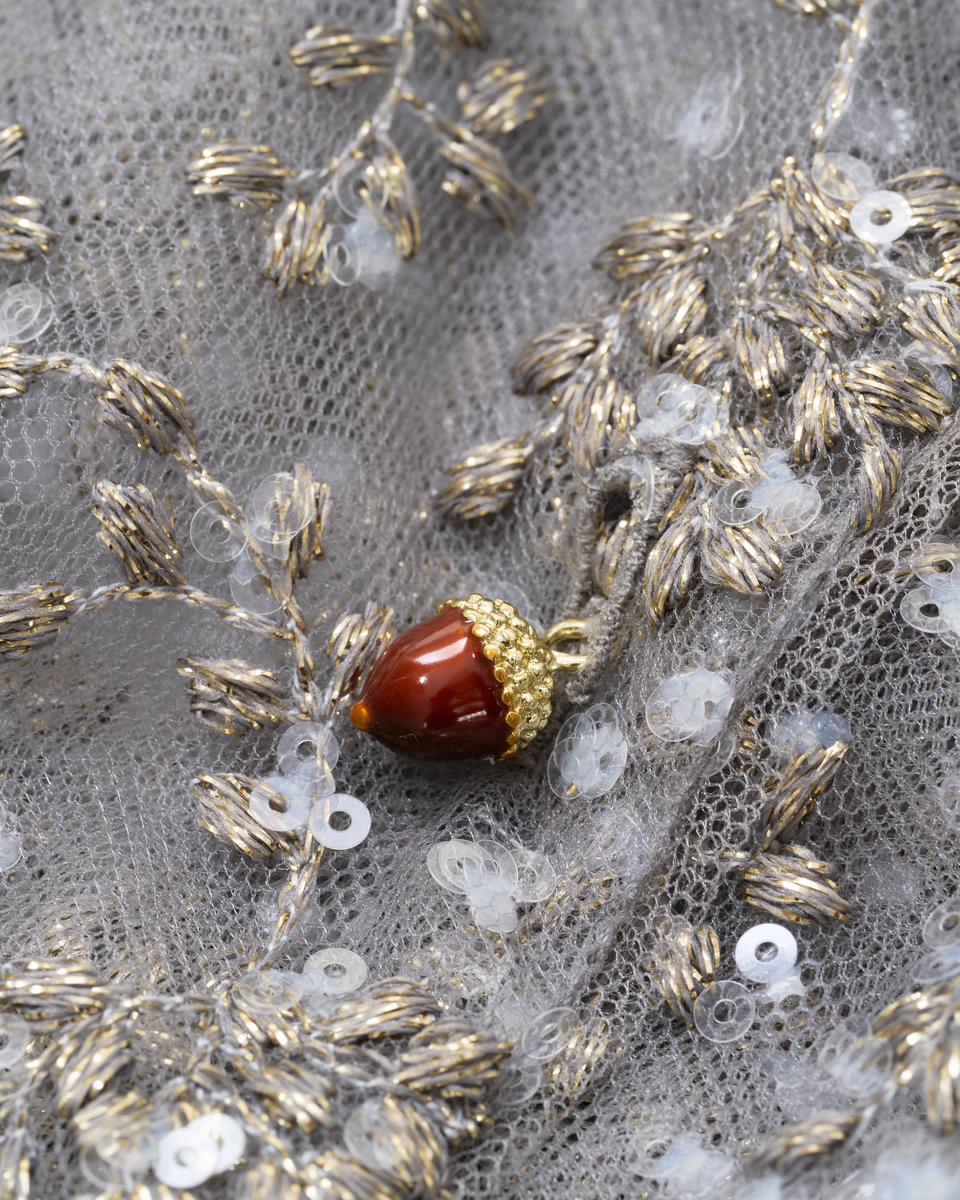 “Silver Garland銀霜花環”法國銀葉刺繡工藝蕾絲羊腿袖襯衫