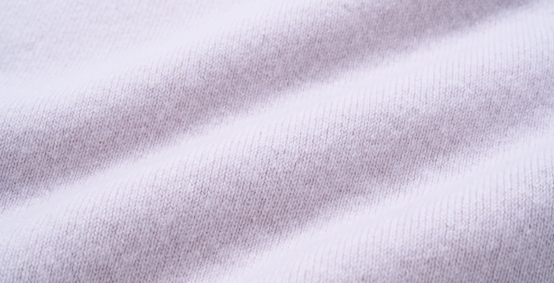 “Pure & Soft”100% Cashmere V 領針織背心—Lilac Mousse 丁香慕斯