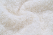 “冬日擁抱 A Winter Embrace • 暖白 Warm White” 法國羊駝毛立體絨圈織紋毛毯