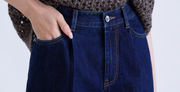 “偷偷放個假 A Little Escape • 單寧藍 Denim Blue” 日本頂級單寧高腰反摺牛仔褲