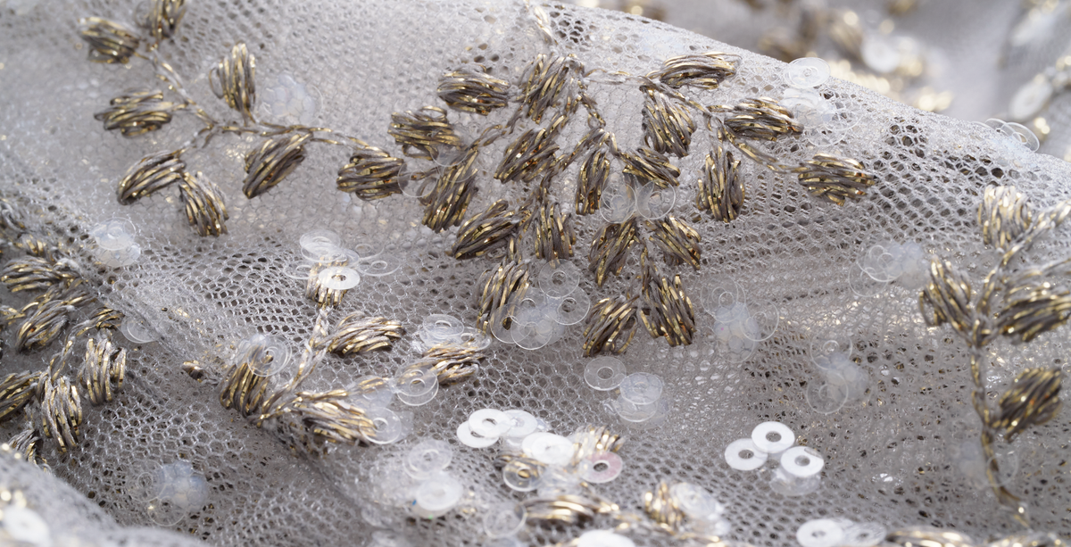 “Silver Garland銀霜花環”法國銀葉刺繡工藝蕾絲羊腿袖襯衫