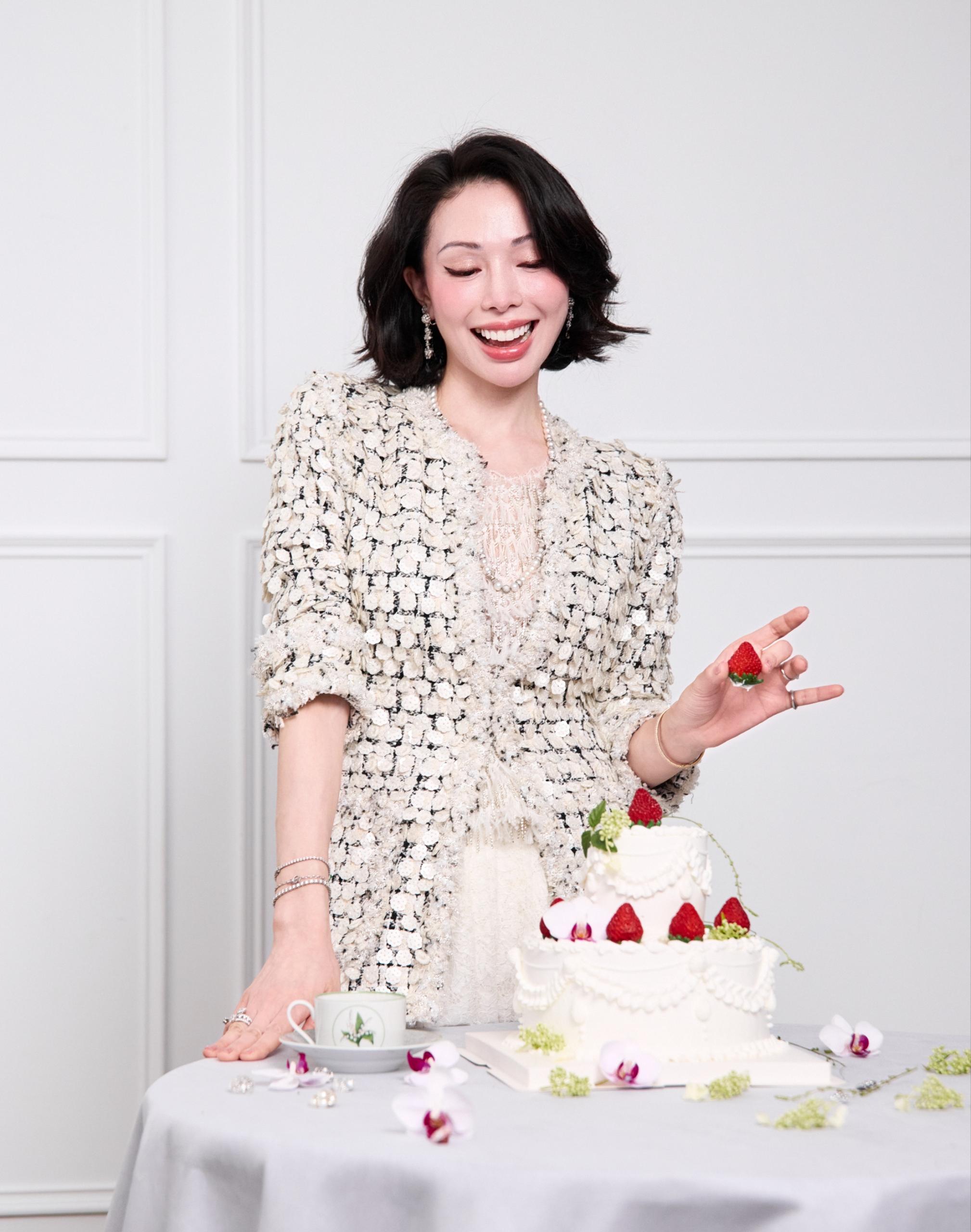 “Arcade of CherJoy Atelier”瑞士頂級高級訂製亮片工藝立體剪裁外套—Camellia Atelier山茶藝境