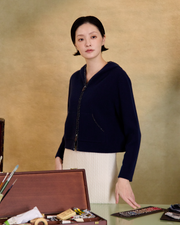“盛裝慢行 Elegance Unhurried • 午夜藍 Midnight Blue” 100% Cashmere 手工珠繡連帽針織外套