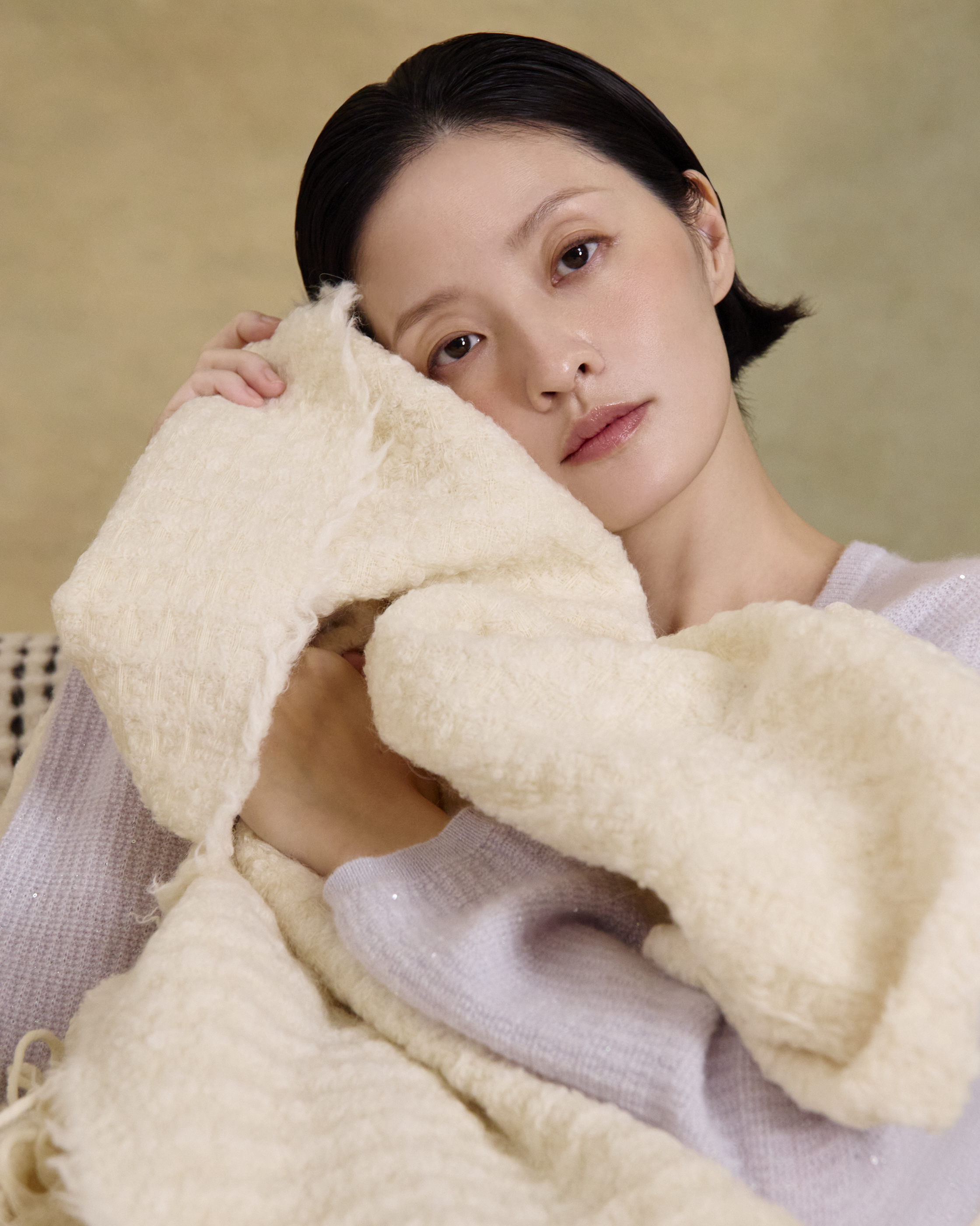 “冬日擁抱 A Winter Embrace • 暖白 Warm White” 法國羊駝毛立體絨圈織紋毛毯 2