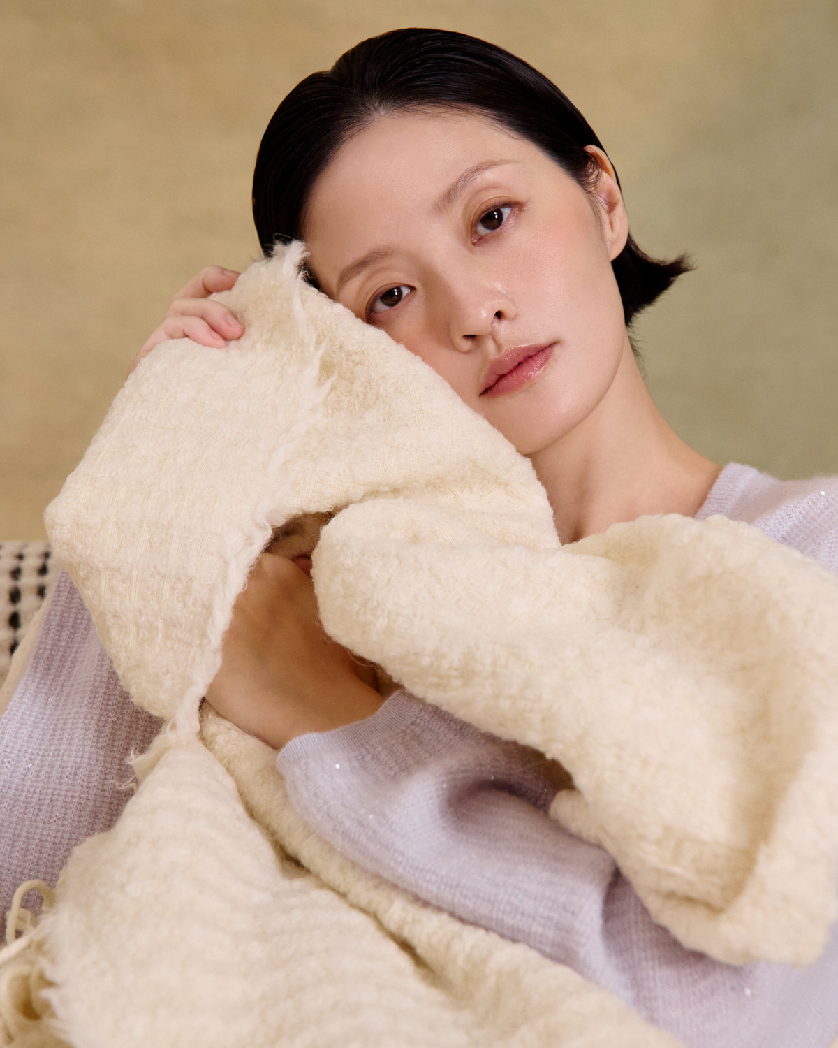 “冬日擁抱 A Winter Embrace • 暖白 Warm White” 法國羊駝毛立體絨圈織紋毛毯 2