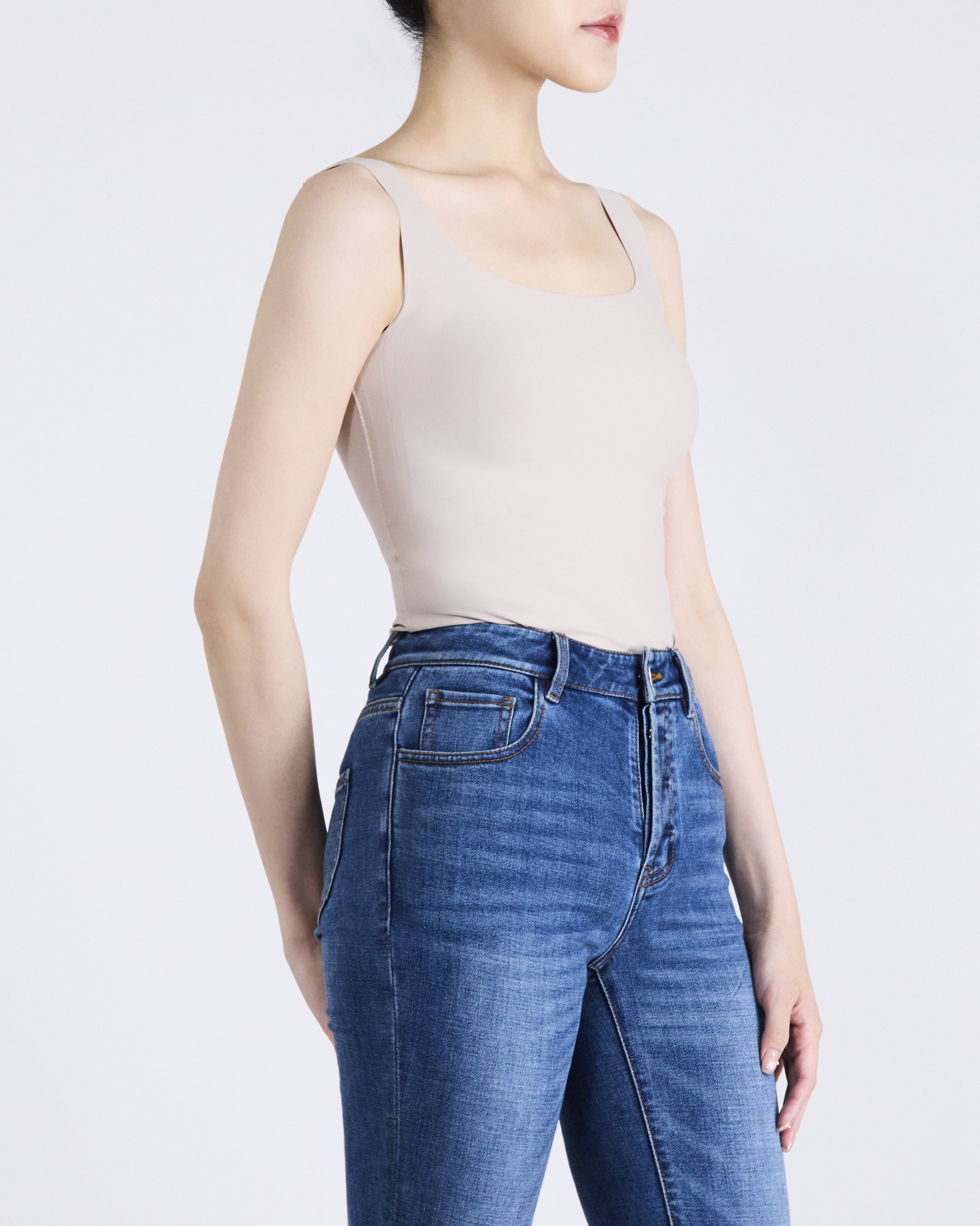 “By Inch.” 日本美肌科技無痕方領 Bra Top—裸色
